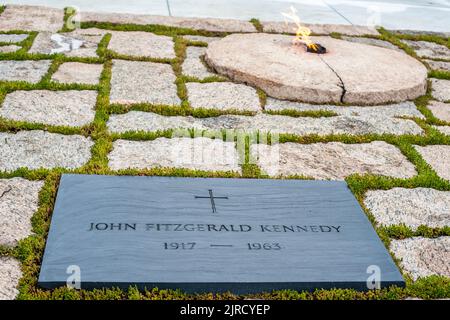 The John Fitzgerald Kennedy Gravesite in Arlington National Cemetery across the Potomac River from Washington, D.C. Stock Photo