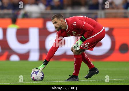Milan, Italy, 20th August 2022. Bartlomiej Dragowski of Spezia Calcio during the Serie A match at Giuseppe Meazza, Milan. Picture credit should read: Jonathan Moscrop / Sportimage Stock Photo