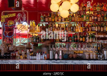 Berlin, Germany. 19th Aug, 2022. View of the bar of the 'Coccodrillo' restaurant in Weinbergspark. The main thing 'Instagrammable' seems to be the motto of some new eateries. Credit: Monika Skolimowska/dpa/Alamy Live News Stock Photo