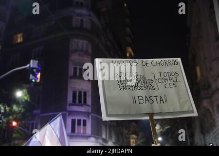 Buenos Aires, Argentina. 22nd Aug, 2022. Demonstration for and against Vice President Cristina Kirchner in front of her apartment after Prosecutor Diego Luciani requested 12 years in prison and lifelong disqualification from holding public office. Protesters against the vice president. (Photo by Esteban Osorio/Pacific Press) Credit: Pacific Press Media Production Corp./Alamy Live News Stock Photo