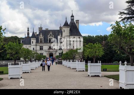 LOIRE VALLEY, FRANCE - SEPTEMBER 7, 2019: This is the alley to the main entrance of the famous Chenonceau Castle. Stock Photo