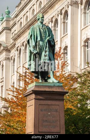 Belfast, UK – October, 30, 2019 –   The statue of Irish Presbyterian minister Henry Cooke in front of the John Bell House in Belfast, Northern Ireland Stock Photo