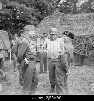 General Montgomery with Generals Patton (left) and Bradley (centre) at 21st Army Group HQ, Normandy, 7 July 1944. General Montgomery with Generals Patton (left) and Bradley (centre) at 21st Army Group HQ, 7 July 1944. Stock Photo