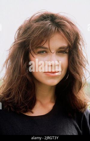 JUSTINE BATEMAN, SATISFACTION, 1988 Stock Photo - Alamy