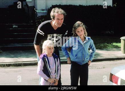 CLINT EASTWOOD, JENNY BECK, ALISON EASTWOOD, TIGHTROPE, 1984 Stock Photo