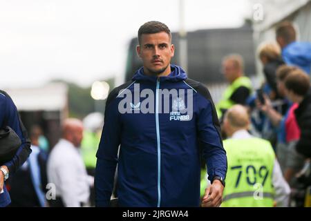 Birkenhead, UK. 24th Aug, 2022. Newcastle United Goalkeeper Karl Darlow arrives at the stadium. EFL Carabao cup round 2 match, Tranmere Rovers v Newcastle Utd at Prenton Park in Birkenhead, the Wirral on Wednesday 24th August 2022. this image may only be used for Editorial purposes. Editorial use only, license required for commercial use. No use in betting, games or a single club/league/player publications. pic by Chris Stading/Andrew Orchard sports photography/Alamy Live news Credit: Andrew Orchard sports photography/Alamy Live News Stock Photo