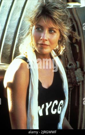 LINDA KOZLOWSKI, CROCODILE DUNDEE, 1986 Stock Photo - Alamy
