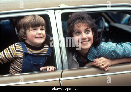 TERMS OF ENDEARMENT (1983) HUCKLEBERRY FOX, DEBRA WINGER TRE 005 Stock ...