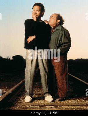 BILLY CRYSTAL, DANNY DEVITO, THROW MOMMA FROM THE TRAIN, 1987 Stock Photo