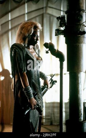 TINA TURNER, MAD MAX BEYOND THUNDERDOME, 1985 Stock Photo