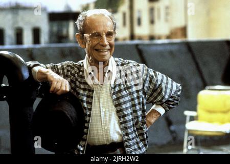 HUME CRONYN, BATTERIES NOT INCLUDED, 1987 Stock Photo