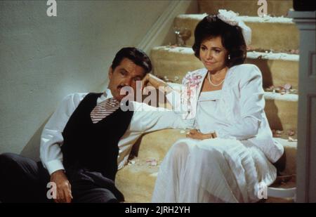 STEEL MAGNOLIAS (1989) SALLY FIELD STM 016 Stock Photo - Alamy