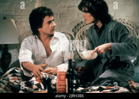 DUDLEY MOORE, ELIZABETH MCGOVERN, LOVESICK, 1983 Stock Photo