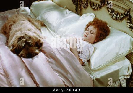 AILEEN QUINN, ANNIE, 1982 Stock Photo