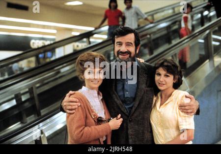 ANN-MARGRET, WALTER MATTHAU, DINAH MANOFF, I OUGHT TO BE IN PICTURES, 1982 Stock Photo