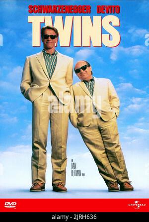 ARNOLD SCHWARZENEGGER, DANNY DEVITO POSTER, TWINS, 1988 Stock Photo