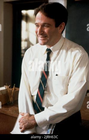 ROBIN WILLIAMS, DEAD POETS SOCIETY, 1989 Stock Photo