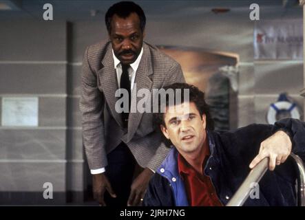 DANNY GLOVER, MEL GIBSON, LETHAL WEAPON 2, 1989 Stock Photo