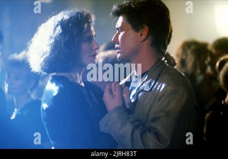 MIMI ROGERS, TOM BERENGER, SOMEONE TO WATCH OVER ME, 1987 Stock Photo