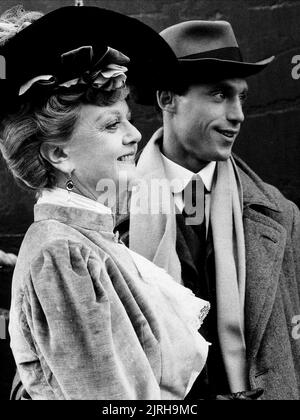 ANGELA LANSBURY, HUNT BLOCK, THE FIRST OLYMPICS: ATHENS 1896, 1984 Stock Photo