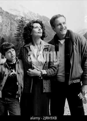 EDOARDO PONTI, SOPHIA LOREN, DANIEL TRAVANTI, AURORA, 1984 Stock Photo