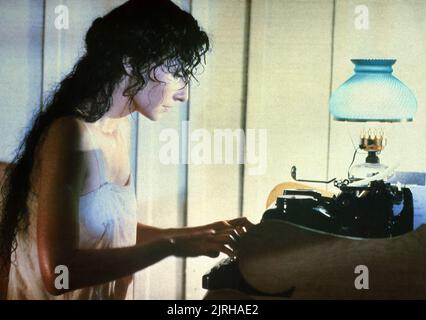 MARY STEENBURGEN, CROSS CREEK, 1983 Stock Photo