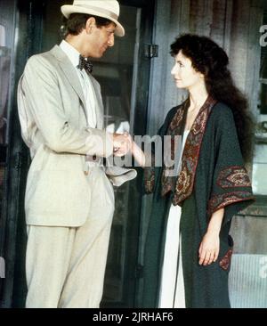 MARY STEENBURGEN, PETER COYOTE, CROSS CREEK, 1983 Stock Photo