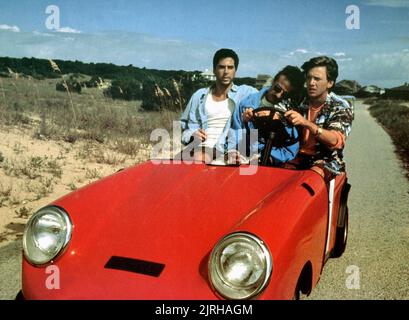 JONATHAN SILVERMAN, TERRY KISER, ANDREW MCCARTHY, WEEKEND AT BERNIE'S, 1989 Stock Photo