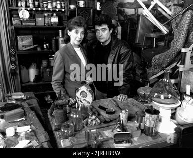 PHYLLIS LOGAN, IAN MCSHANE, LOVEJOY, 1986 Stock Photo