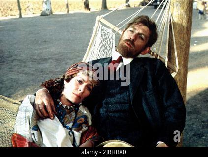 JANET SUZMAN, IAN MCKELLEN, PRIEST OF LOVE, 1981 Stock Photo