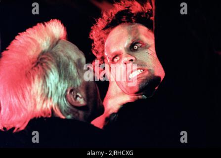 KIEFER SUTHERLAND, BROOKE MCCARTER, THE LOST BOYS, 1987 Stock Photo