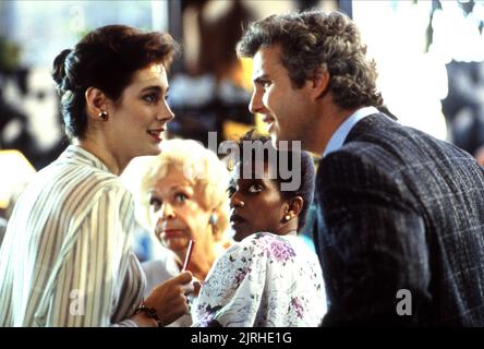 WILLIAM PETERSEN, SEAN YOUNG, COUSINS, 1989 Stock Photo - Alamy