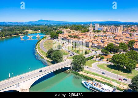 View of Avignon Bridge with Popes Palace, Pont Saint-Benezet , France ...