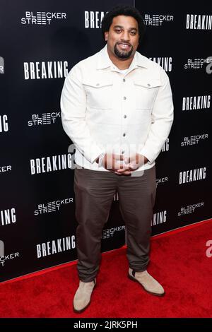 West Hollywood, United States. 24th Aug, 2022. WEST HOLLYWOOD, LOS ANGELES, CALIFORNIA, USA - AUGUST 24: Karim Anderson arrives at the Los Angeles Special Screening Of Bleecker Street Media's 'Breaking' held at The London Hotel West Hollywood at Beverly Hills on August 24, 2022 in West Hollywood, Los Angeles, California, United States. (Photo by Xavier Collin/Image Press Agency) Credit: Image Press Agency/Alamy Live News Stock Photo