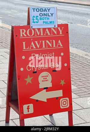 Romany Lavinia, Palmist, Clairvoyant, Crystal Ball, Past Present Future, on promenade, Blackpool, Lancashire, England, UK, FY1 Stock Photo