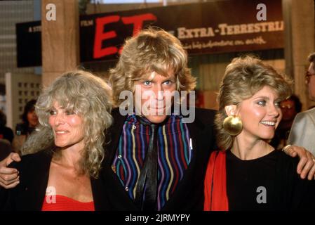 Rona Newton-John, Jeff Conway and Olivia Newton-John Circa 1980's Credit: Ralph Dominguez/MediaPunch Stock Photo