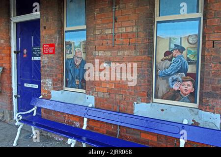 Padgate railway station platform 3D art (Northern trains), Station Rd South, Padgate, Warrington, Cheshire, England, UK,  WA2 0QS Stock Photo
