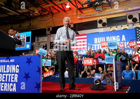 Rockville, USA. 25th Aug, 2022. US President Joe Biden participates in a rally for the Democratic National Committee at Richard Montgomery High School, Rockville, Maryland on August 25, 2022. Photo by Yuri Gripas/Pool/Sipa USA Credit: Sipa USA/Alamy Live News Stock Photo