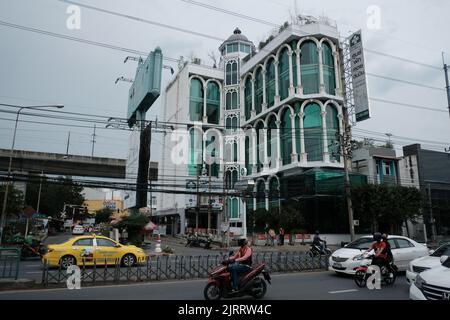 RCA area Bang Kapi, Huai Khwang, Bangkok Thailand Stock Photo - Alamy