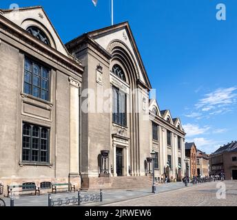 Copenhagen University in the Latin Quarter of Copenhagen Denmark fronted with bronze busts of famous alumni Stock Photo
