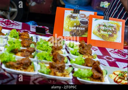 Malaysian Street Food at the Kuah night market, Langkawi, Malaysia Stock Photo