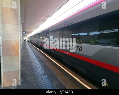 High speed train in italy, at Vicenza train Station Stock Photo