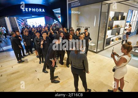 KUALA LUMPUR, MALAYSIA - JANUARY 18, 2020: people at Sephora store in Fahrenheit 88 shopping mall in Kuala Lumpur. Stock Photo