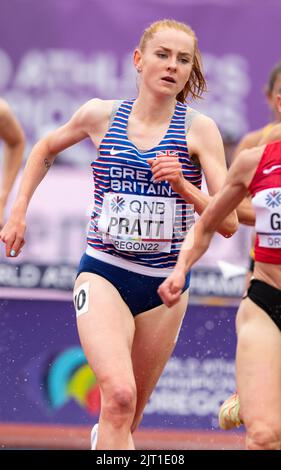 Aimee Pratt of GB&NI competing in the women’s 3000m steeplechase heats