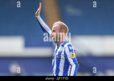 Sheffield, UK. 27th Aug, 2022. Barry Bannan #10 of Sheffield Wednesday waves to the fans in Sheffield, United Kingdom on 8/27/2022. (Photo by Gareth Evans/News Images/Sipa USA) Credit: Sipa USA/Alamy Live News Stock Photo