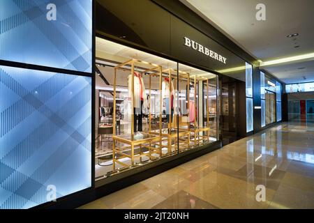 SINGAPORE CIRCA JANUARY 2020 Burberry products on display at store in Singapore Changi Airport Stock Photo Alamy