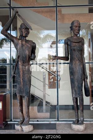 Makonde Statue of Male Warrior (detail) and female,  Dar-es-Salaam, Tanzania, Africa.  The Makonde are a tribe living on the borders between Tanzania Stock Photo