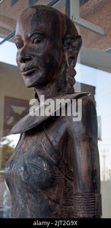 Makonde Statue of Female (detail),  Dar-es-Salaam, Tanzania, Africa.  The Makonde are a tribe living on the borders between Tanzania and Mozambique. Stock Photo