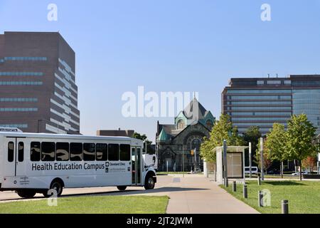 Cleveland Clinic Health Education Campus on Main Campus Stock Photo