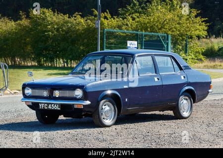 classic vintage dark blue 1973 vintage morris marina car YFC456L